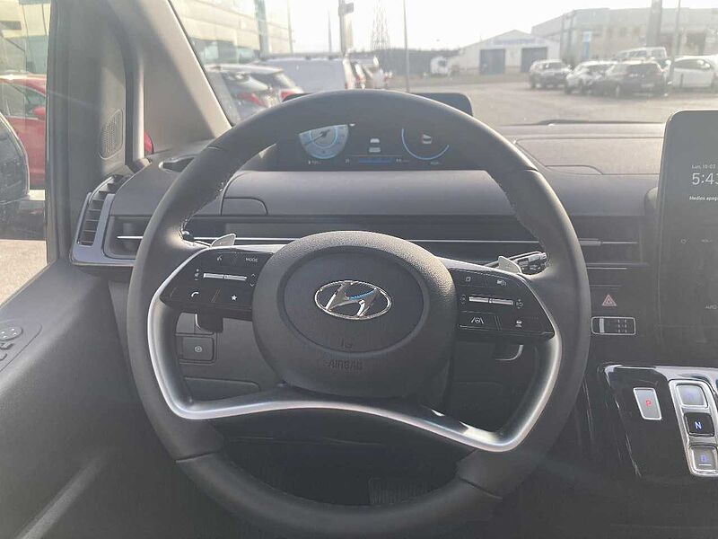 Hyundai Staria Diesel Staria 2.2CRDi 9S Tecno 177 Aut.